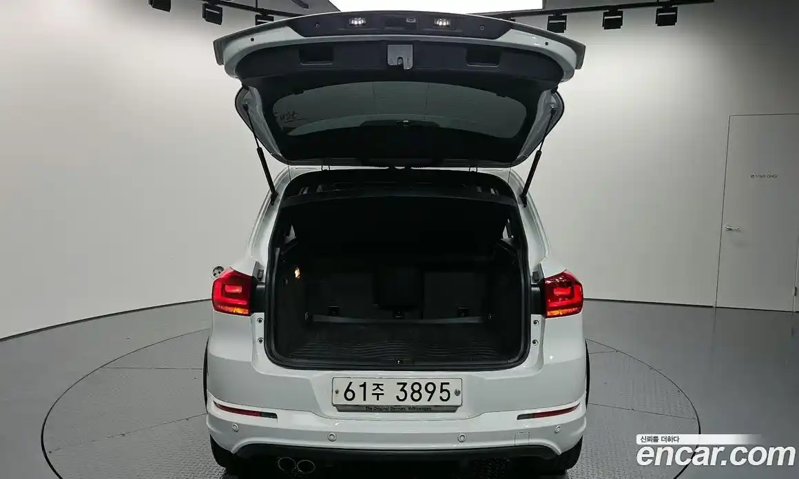 Volkswagen Tiguan 2014 2.0 гидро в Москве № 223652, фото 20