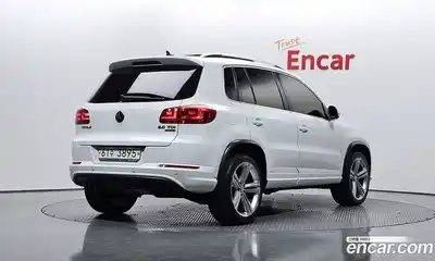 Volkswagen Tiguan 2014 2.0 гидро в Москве № 223652, миниатюра 2