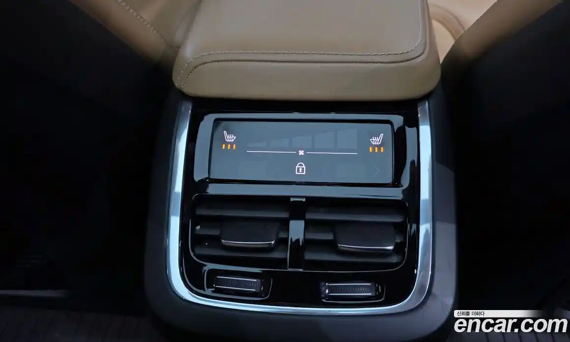 Volvo XC60 2019 2.0 гидро в Москве № 230440, фото 19