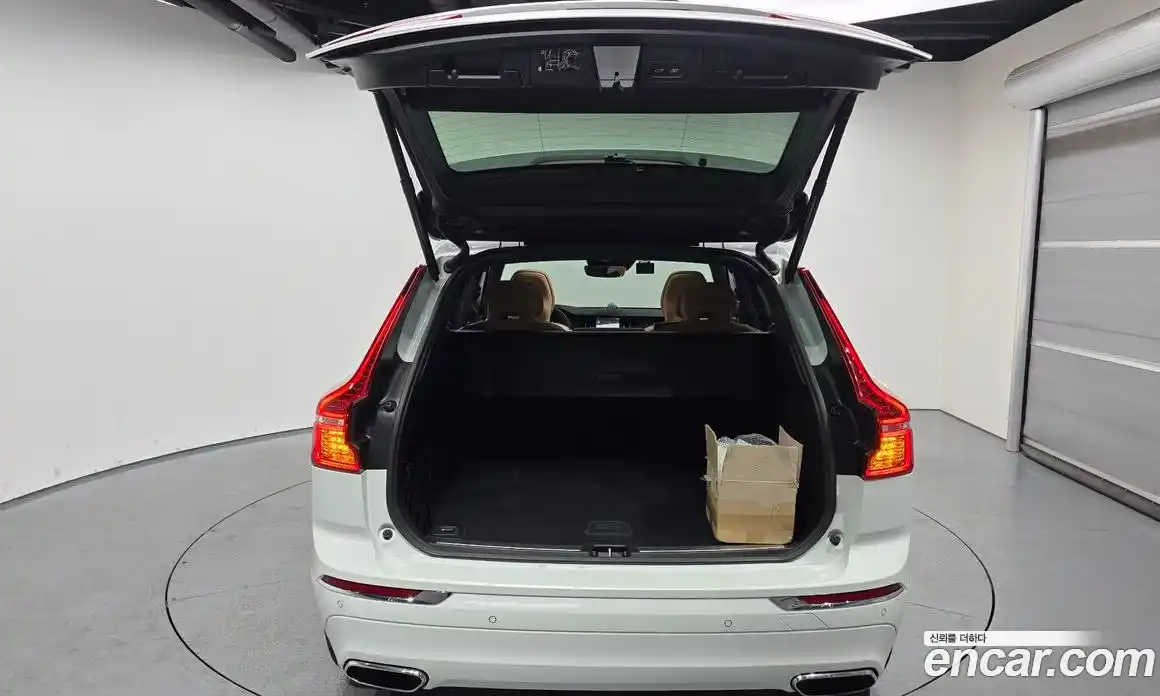 Volvo XC60 2019 2.0 гидро в Москве № 230440, фото 20