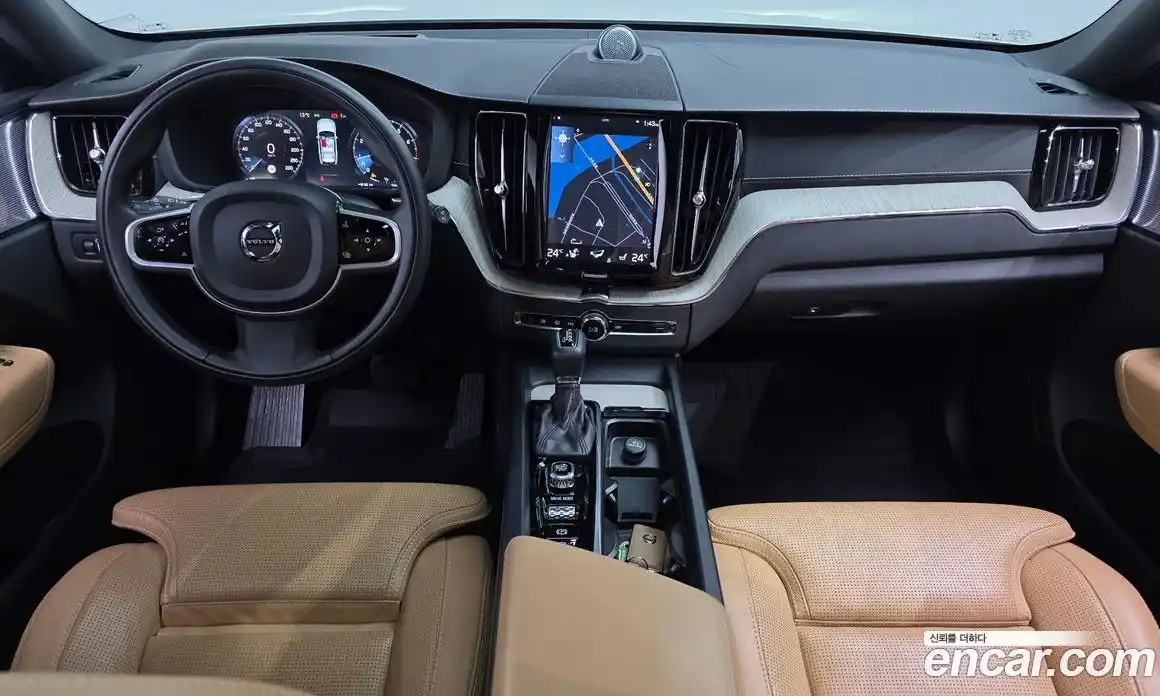 Volvo XC60 2019 2.0 гидро в Москве № 230440, фото 7