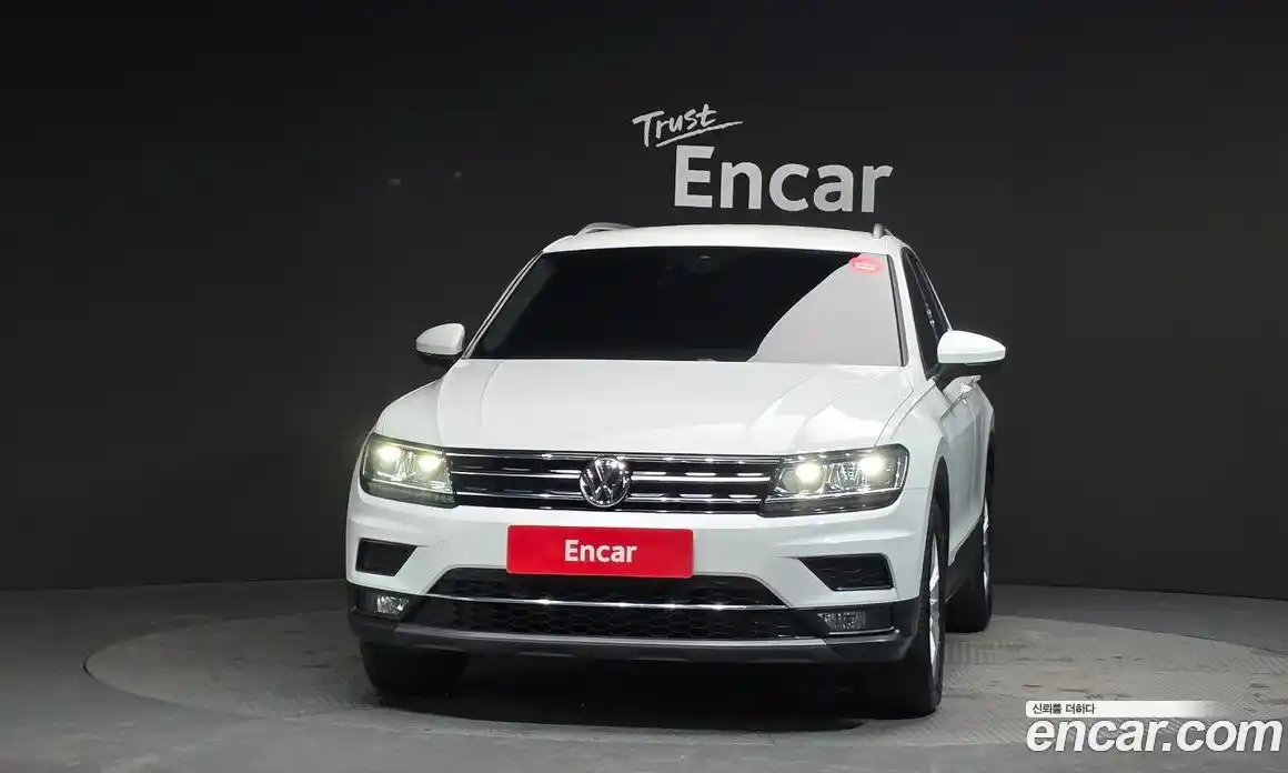 Volkswagen Tiguan 2020 2.0 гидро в Москве № 232145, фото 3