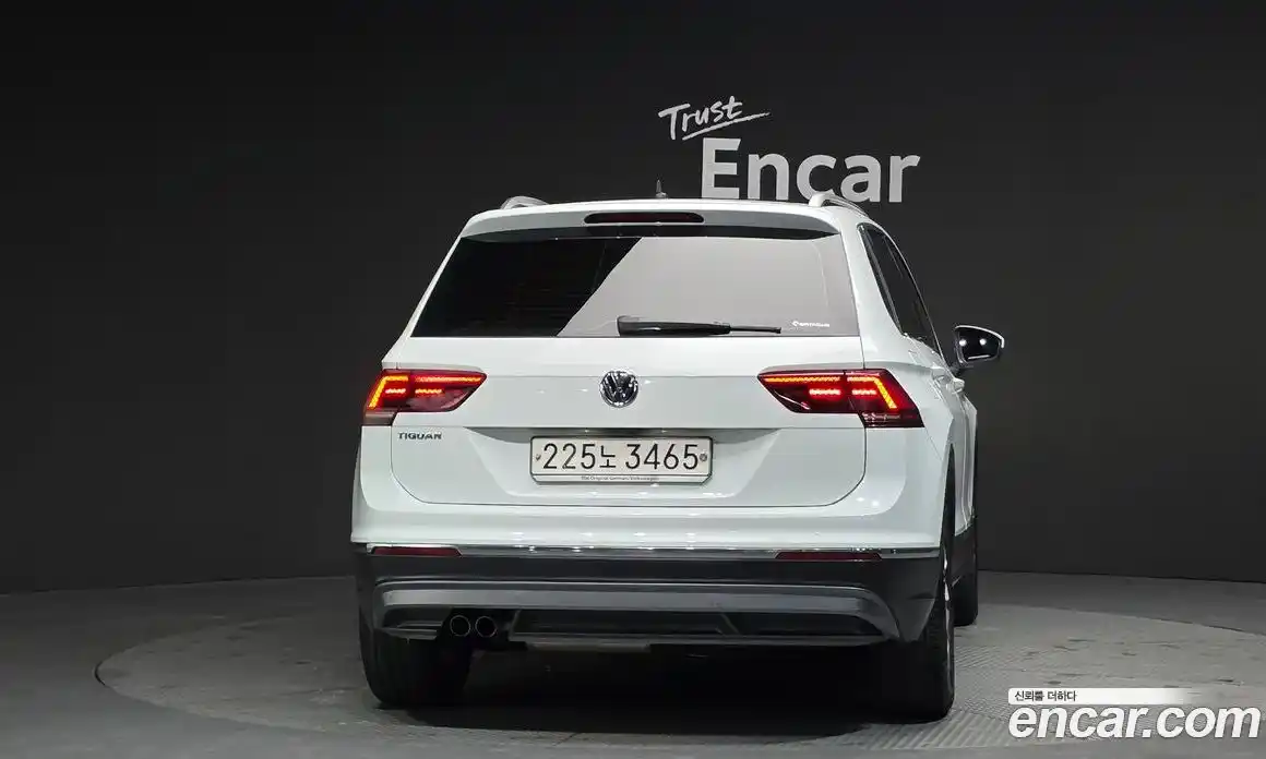 Volkswagen Tiguan 2020 2.0 гидро в Москве № 232145, фото 4