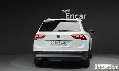 Volkswagen Tiguan 2020 2.0 гидро в Москве № 232145, миниатюра 4