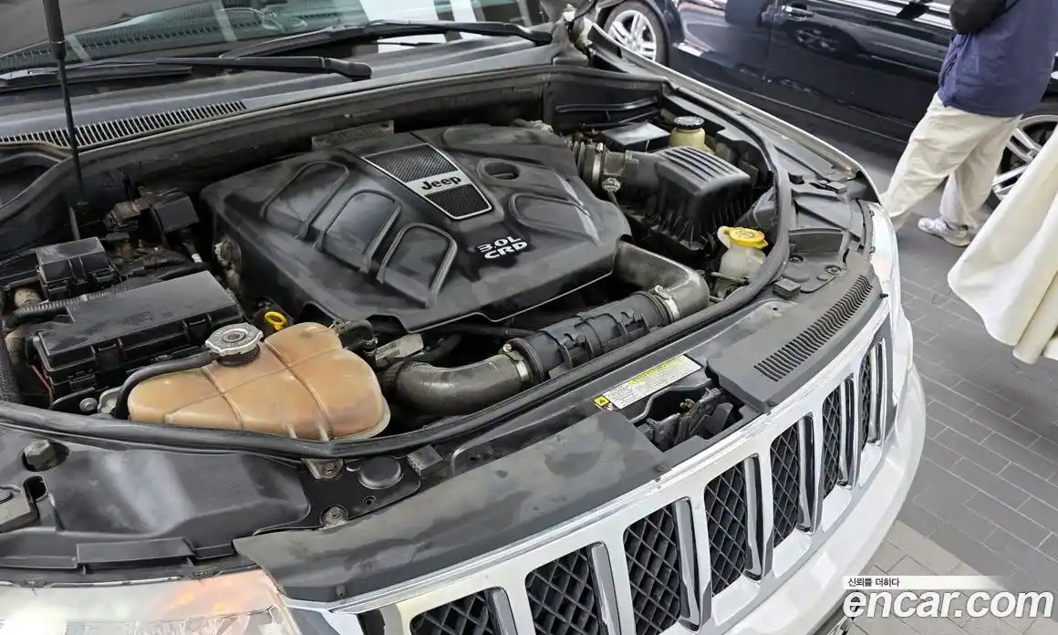Jeep Cherokee 2013 3.0 гидро в Москве № 232716, фото 6