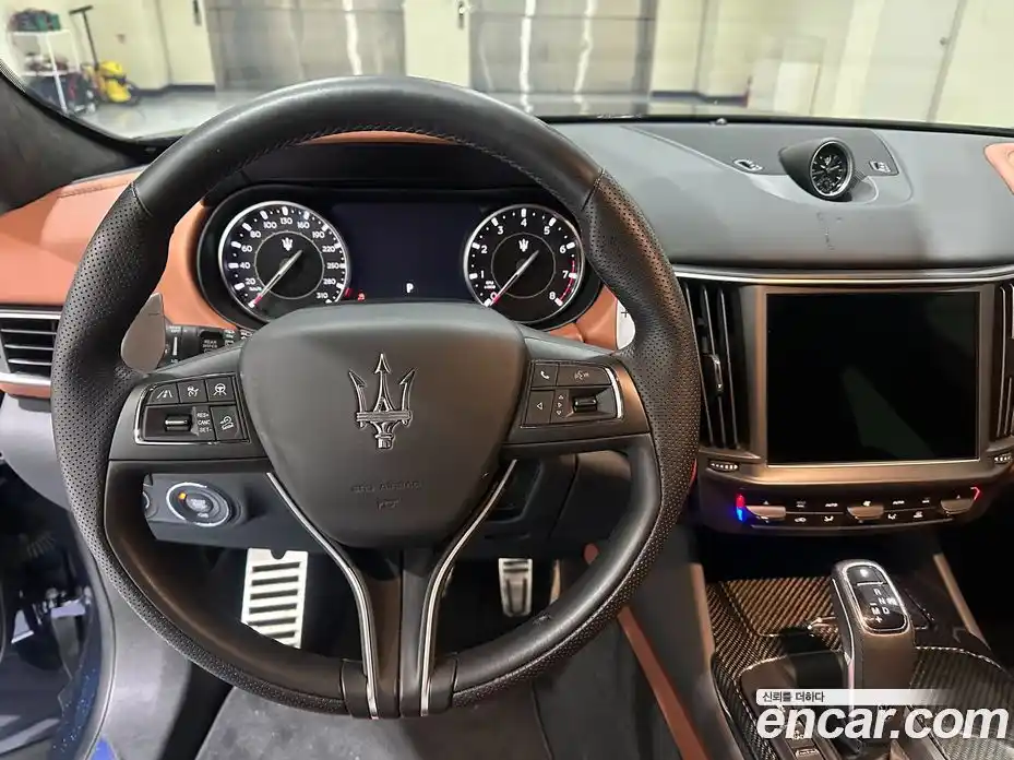 Maserati Levante 2023 3.0 гидро в Москве № 255967, фото 13