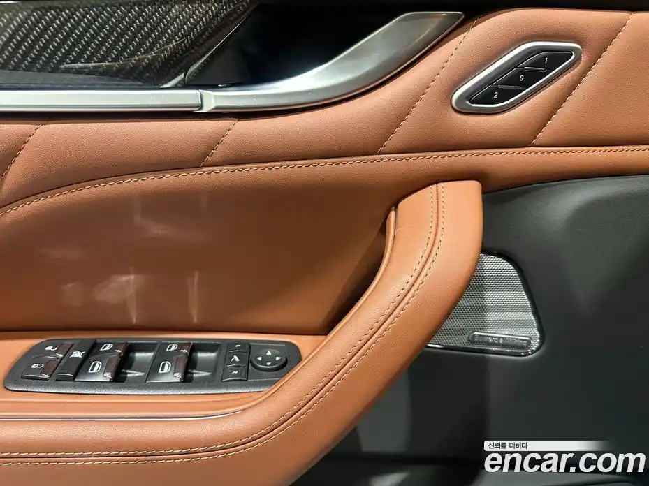 Maserati Levante 2023 3.0 гидро в Москве № 255967, фото 14