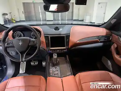 Maserati Levante 2023 3.0 гидро в Москве № 255967, миниатюра 7