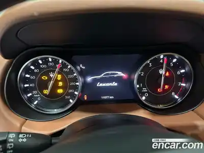 Maserati Levante 2023 3.0 гидро в Москве № 255967, миниатюра 8
