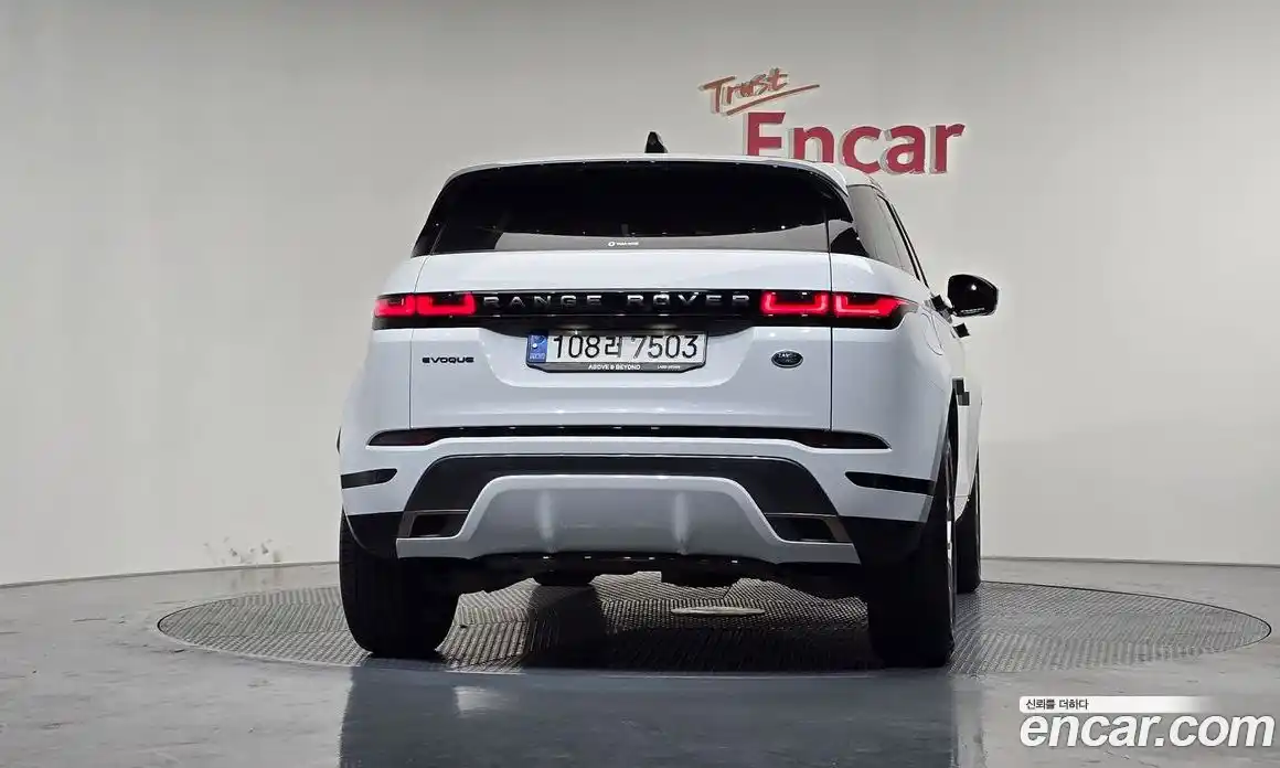 Land Rover Range-Rover Evoque 2021 2.0 гидро в Москве № 298355, фото 4