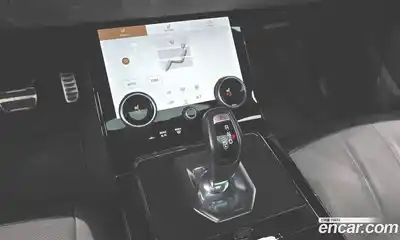 Land Rover Range-Rover Evoque 2021 2.0 гидро в Москве № 298355, миниатюра 9