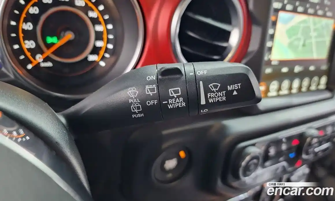 Jeep Wrangler 2023 2.0 гидро в Москве № 302077, фото 18