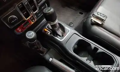 Jeep Wrangler 2023 2.0 гидро в Москве № 302077, миниатюра 9