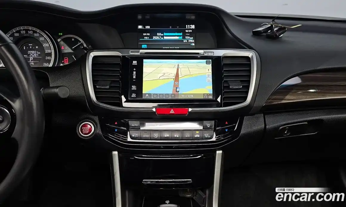 Honda Accord 2016 2.4 гидро в Москве № 303001, фото 15