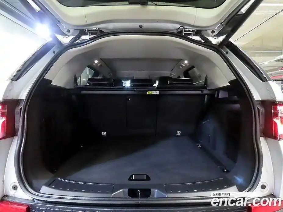 Land Rover Discovery Sport 2022 2.0 гидро в Москве № 316383, фото 17