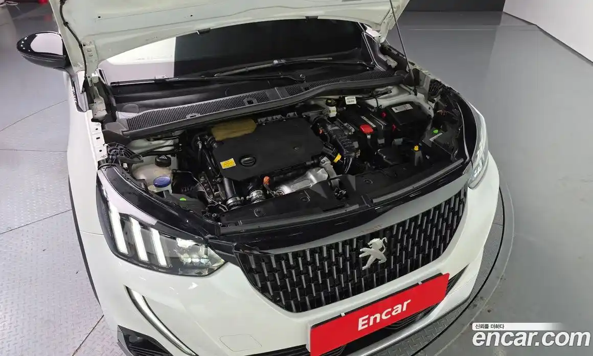 Peugeot 2008 2021 1.5 гидро в Москве № 320530, фото 6