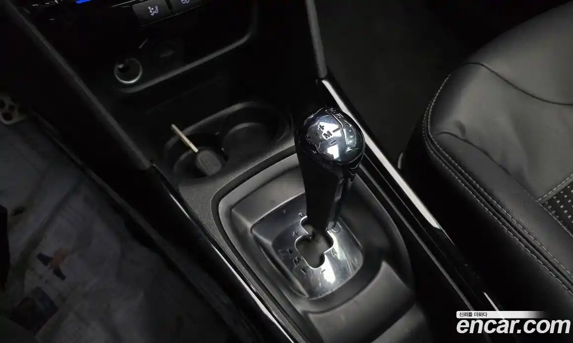 Peugeot 2008 2015 1.6 гидро в Москве № 320548, фото 9