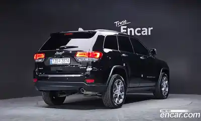 Jeep Cherokee 2021 3.6 гидро в Москве № 326881, миниатюра 2