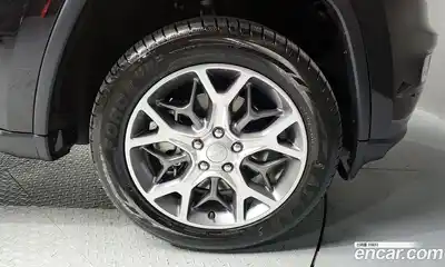 Jeep Cherokee 2021 3.6 гидро в Москве № 326881, миниатюра 5