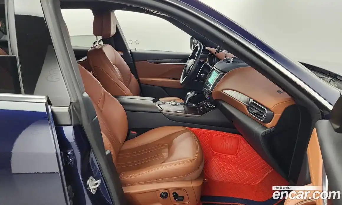 Maserati Levante 2019 3.0 гидро в Москве № 331091, фото 11