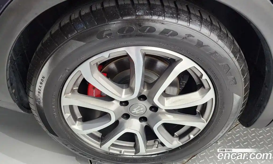 Maserati Levante 2019 3.0 гидро в Москве № 331091, фото 5