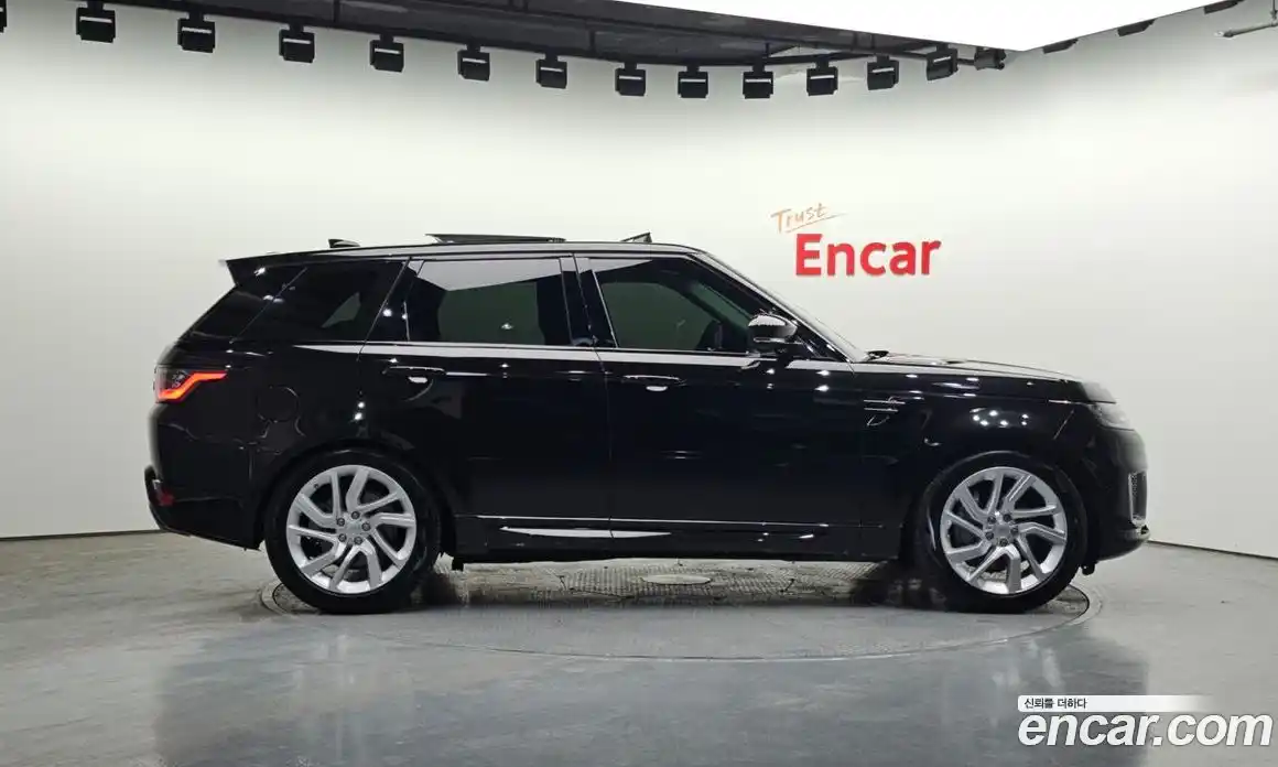 Land Rover Range-Rover Sport 2020 3.0 гидро в Москве № 333231, фото 6