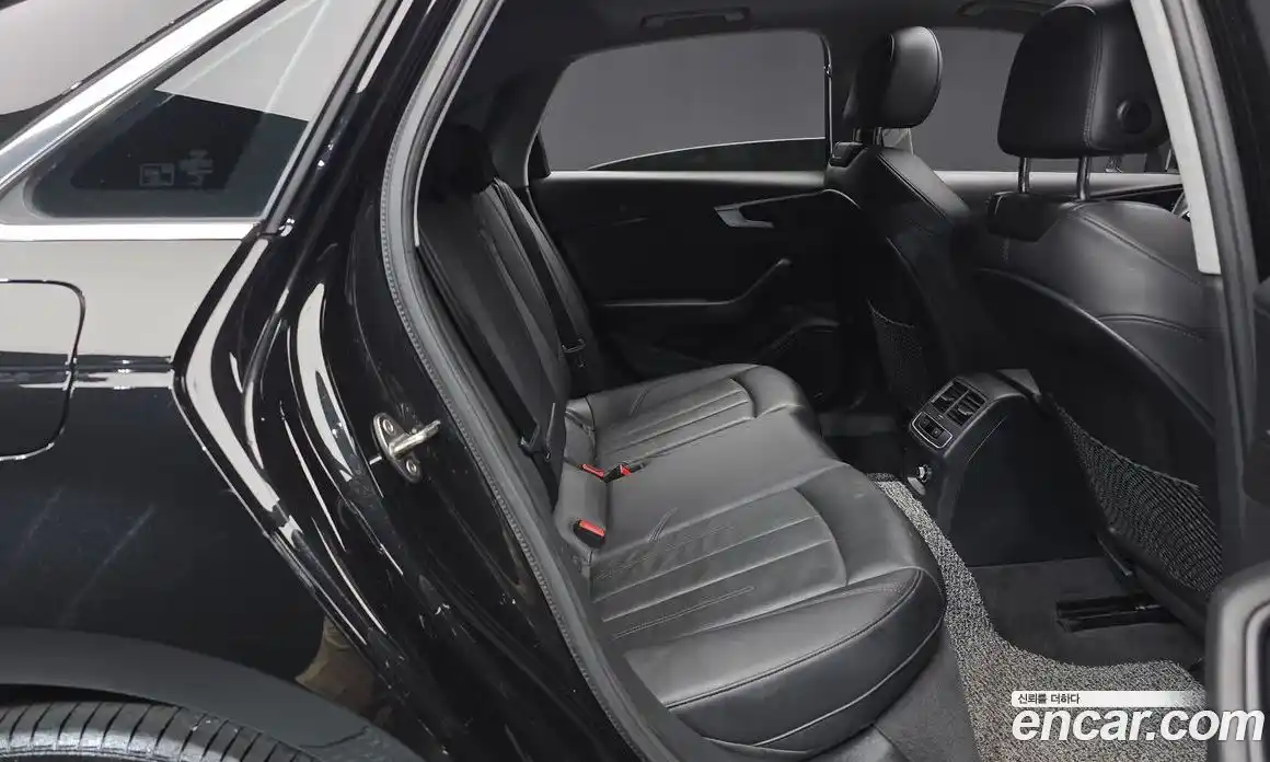 Audi A4 2018 2.0 гидро в Москве № 343700, фото 12
