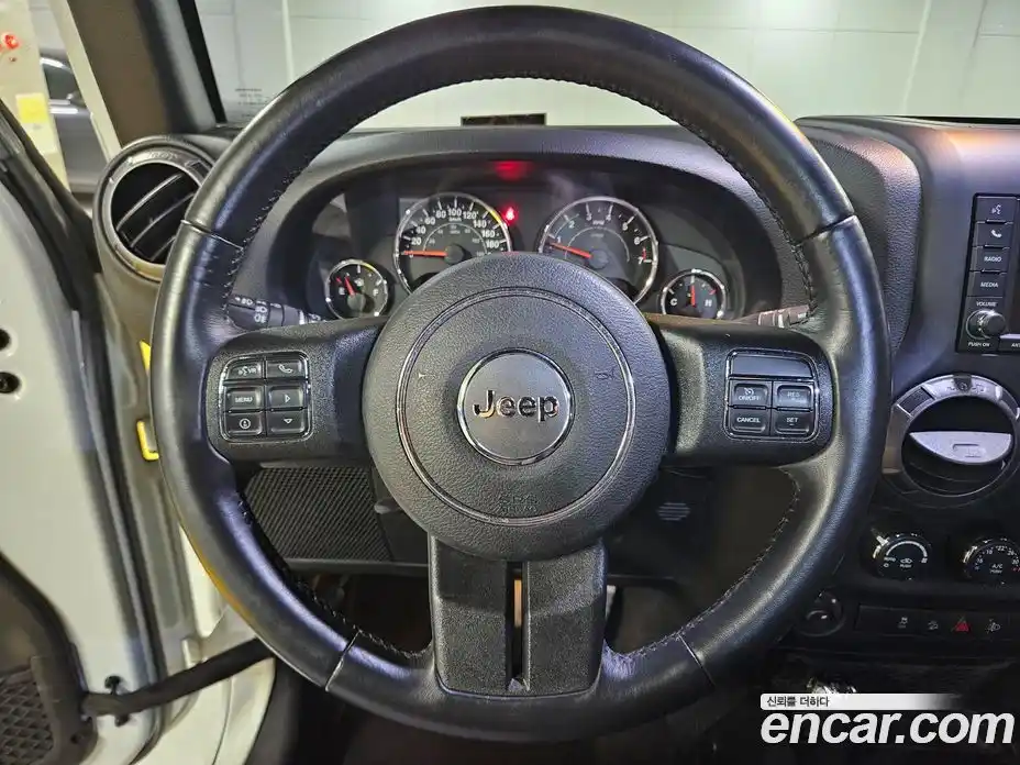 Jeep Wrangler 2017 3.6 гидро в Москве № 360601, фото 12