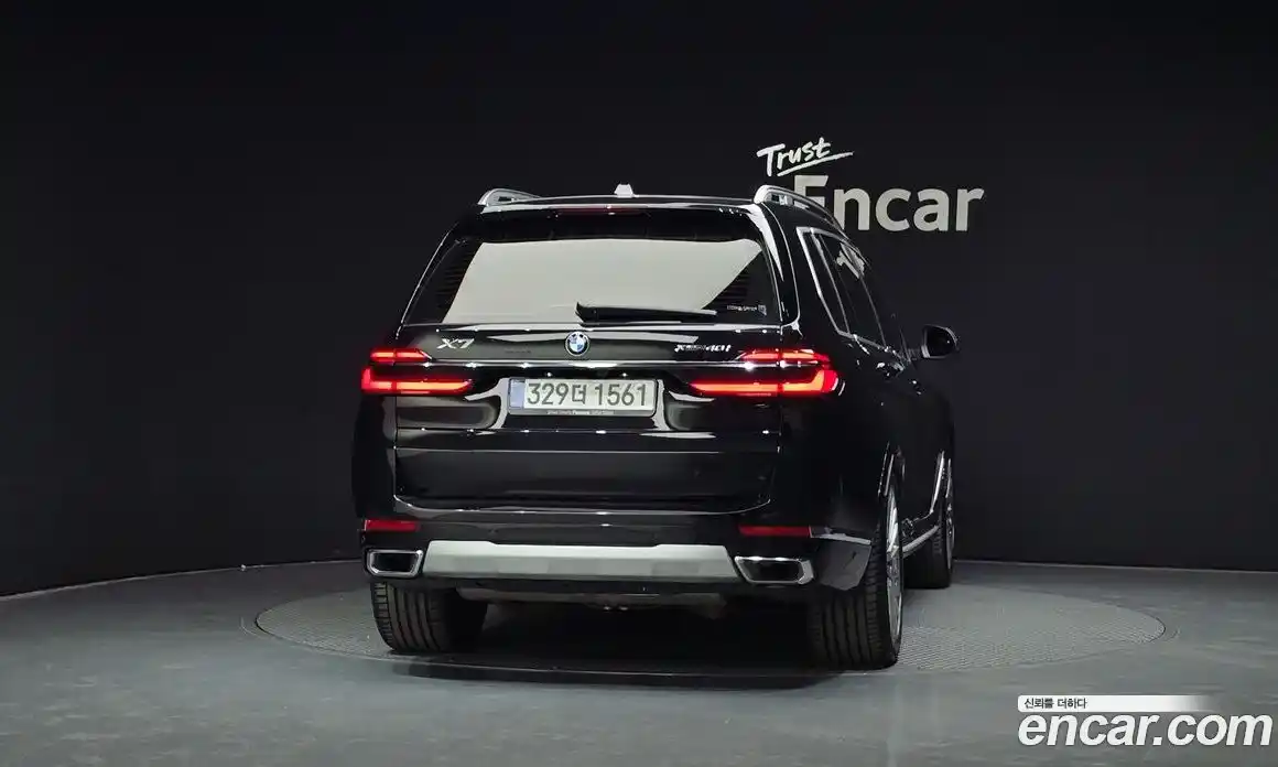 BMW X7 2025 3.0 гидро в Москве № 386528, фото 4
