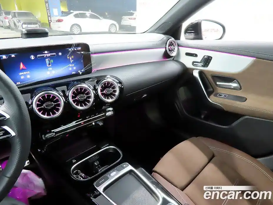 Mercedes-Benz CLA-Class 2025 2.0 гидро в Москве № 426713, фото 12