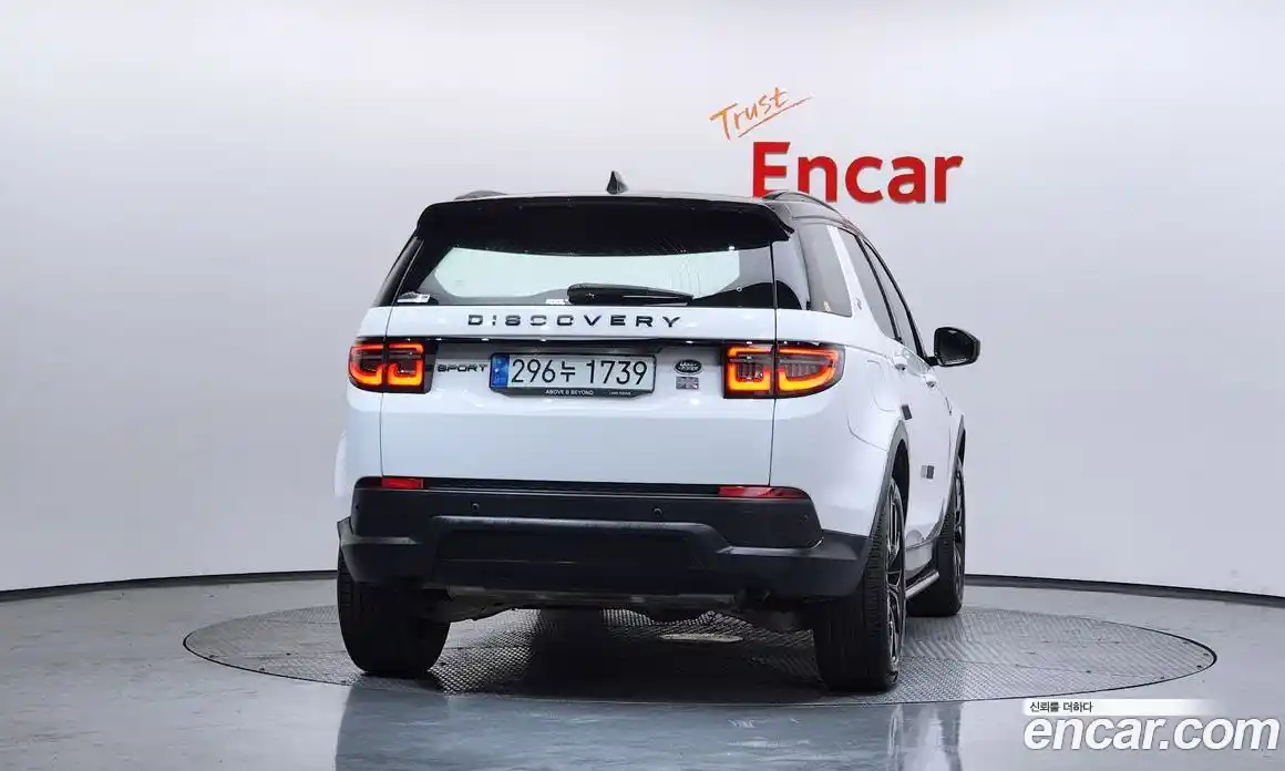 Land Rover Discovery Sport 2022 2.0 гидро в Москве № 431268, фото 4