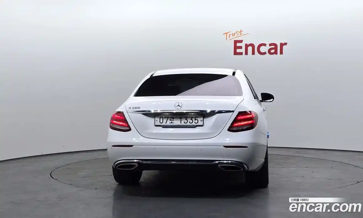 Mercedes-Benz E-Class 2018 2.0 гидро в Москве № 494888, фото 4