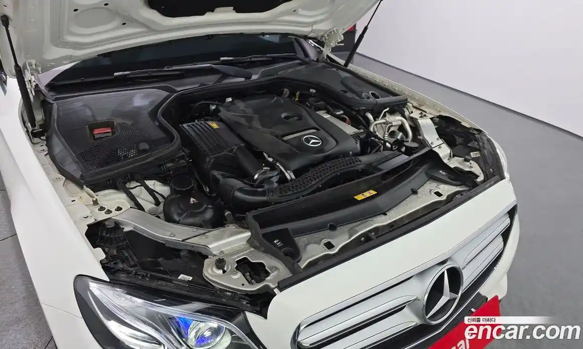 Mercedes-Benz E-Class 2018 2.0 гидро в Москве № 494888, фото 6