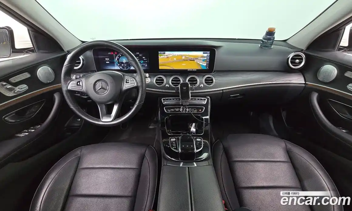 Mercedes-Benz E-Class 2018 2.0 гидро в Москве № 494888, фото 7
