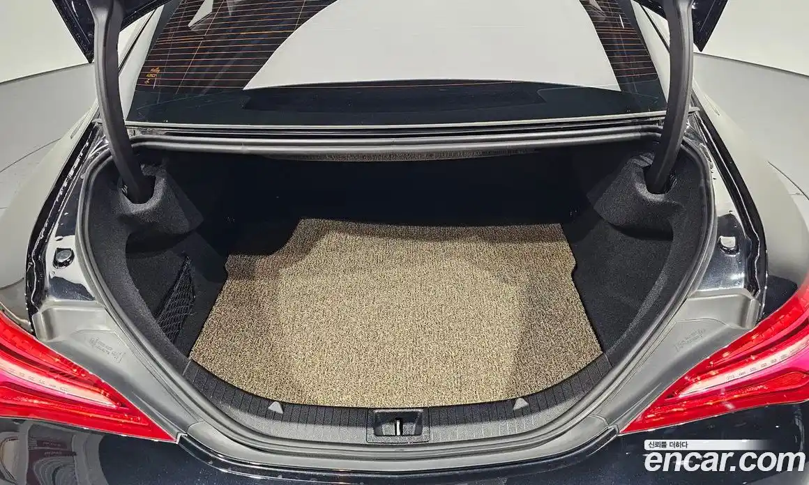Mercedes-Benz CLA-Class 2018 2.0 гидро в Москве № 494890, фото 20