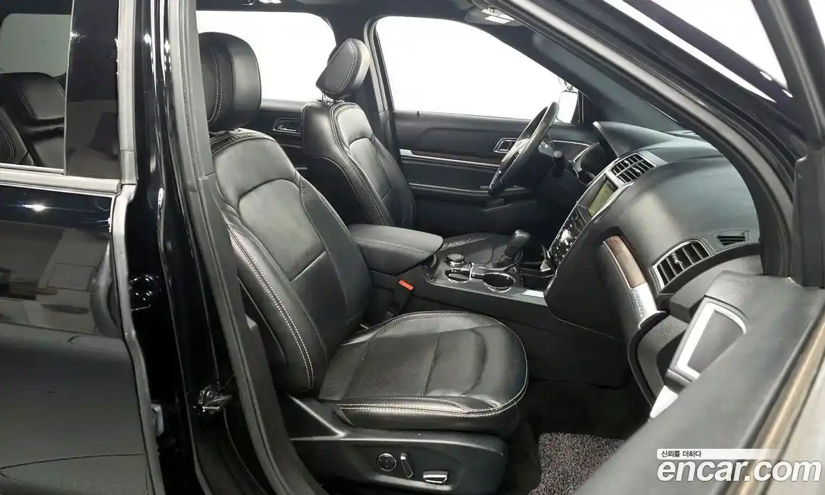 Ford Explorer 2018 2.3 гидро в Москве № 584844, фото 11