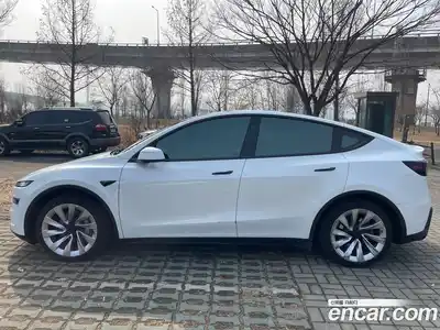 Tesla Model Y 2025 2.0 гидро в Москве № 595434, миниатюра 2