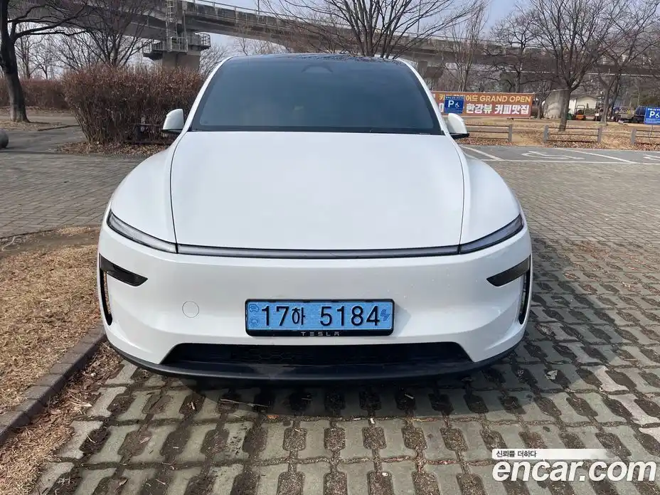 Tesla Model Y 2025 2.0 гидро в Москве № 595434, фото 3