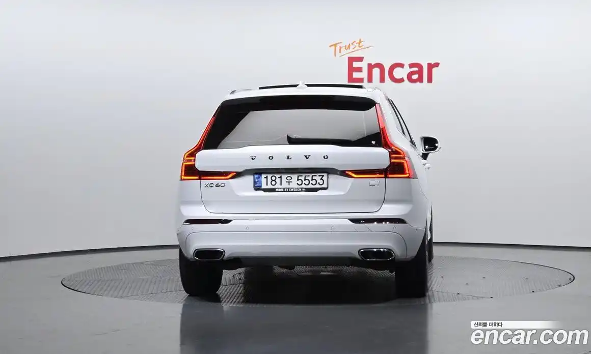 Volvo XC60 2021 2.0 гидро в Москве № 626333, фото 4