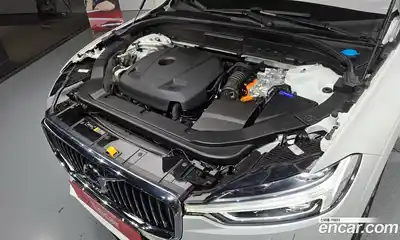 Volvo XC60 2021 2.0 гидро в Москве № 626333, миниатюра 6