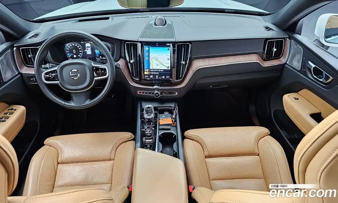 Volvo XC60 2021 2.0 гидро в Москве № 626333, фото 7