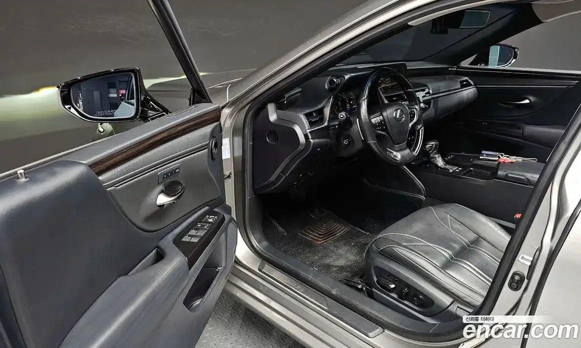 Lexus ES 2019 2.5 гидро в Москве № 628598, фото 11
