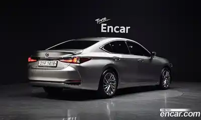 Lexus ES 2019 2.5 гидро в Москве № 628598, миниатюра 2