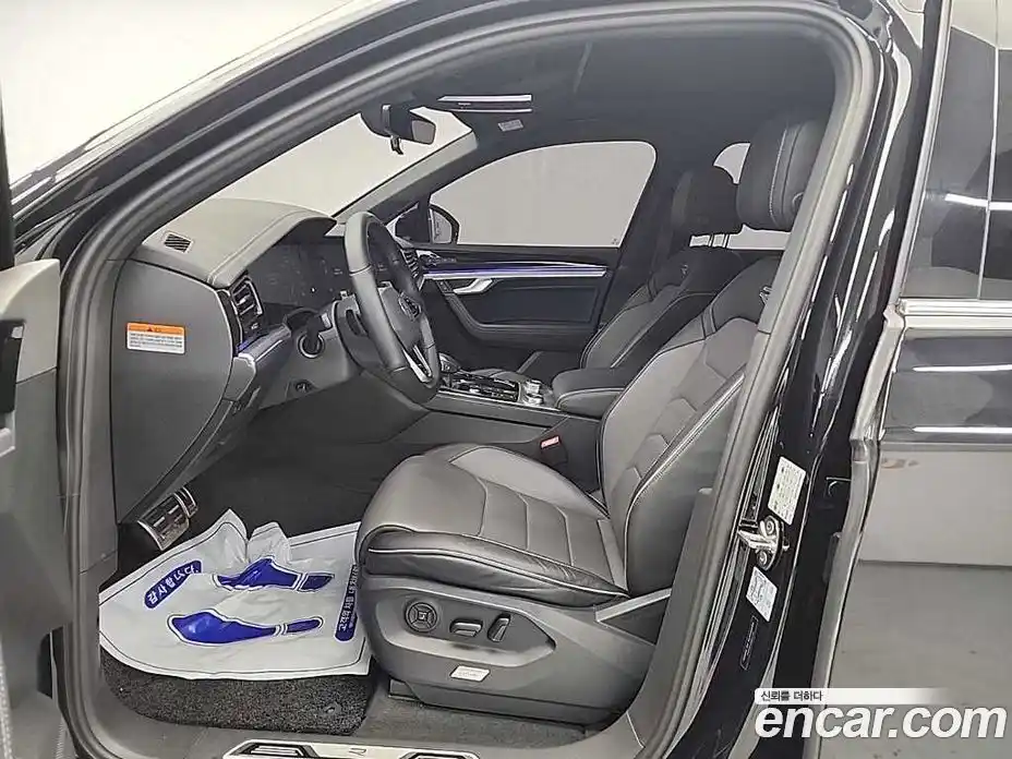 Volkswagen Touareg 2023 3.0 гидро в Москве № 629295, фото 11