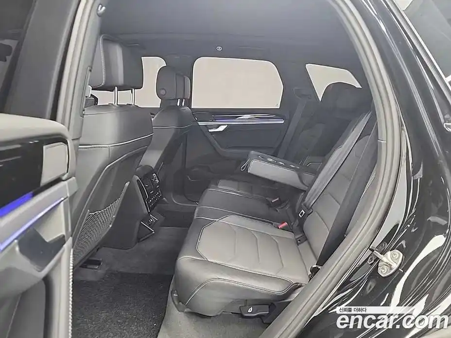 Volkswagen Touareg 2023 3.0 гидро в Москве № 629295, фото 12