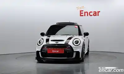 Mini Cooper 2024 2.0 гидро в Москве № 724709, миниатюра 3
