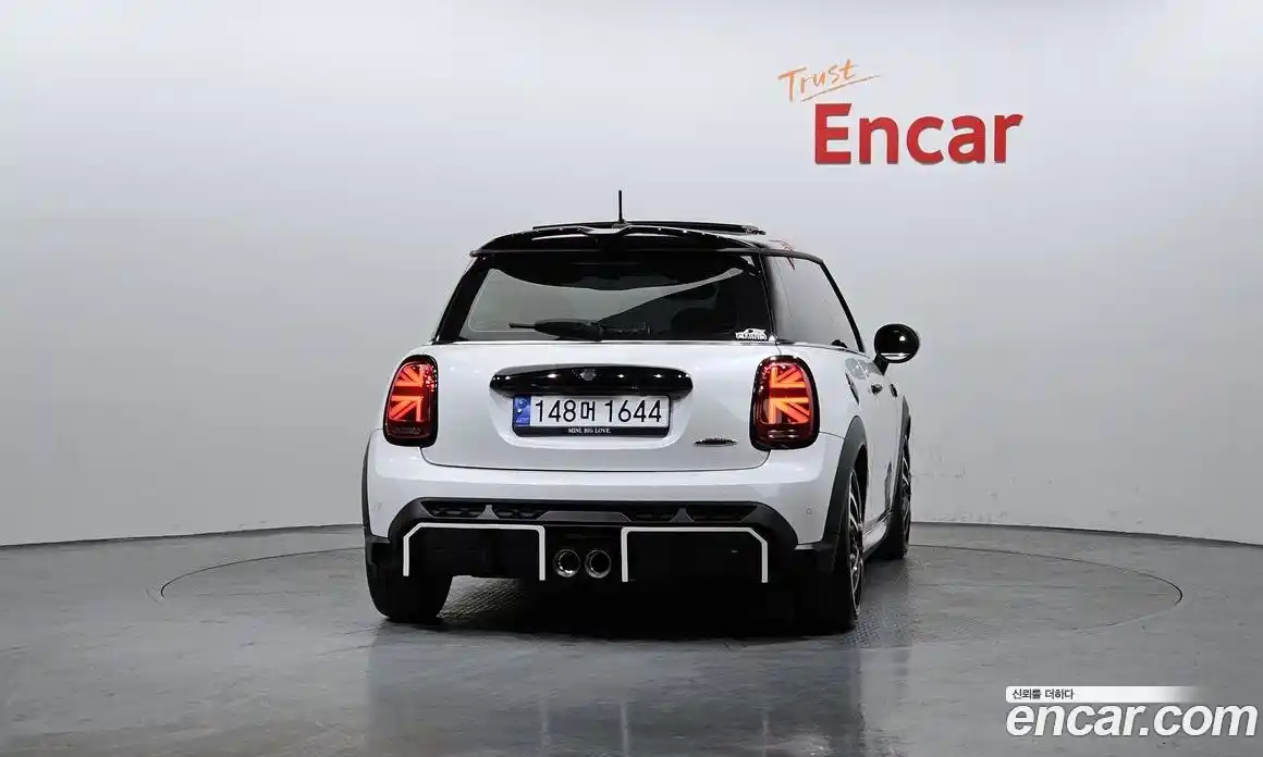 Mini Cooper 2024 2.0 гидро в Москве № 724709, фото 4