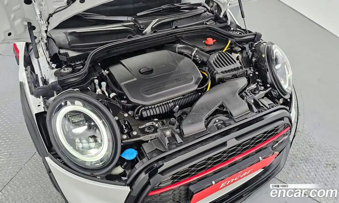 Mini Cooper 2024 2.0 гидро в Москве № 724709, фото 6