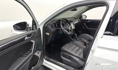 Volkswagen Tiguan 2022 2.0 гидро в Москве № 725092, миниатюра 11