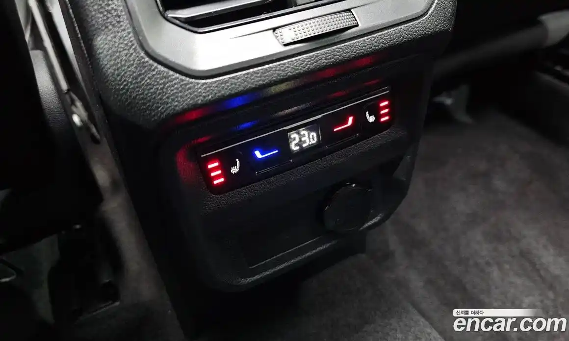 Volkswagen Tiguan 2022 2.0 гидро в Москве № 725092, фото 17